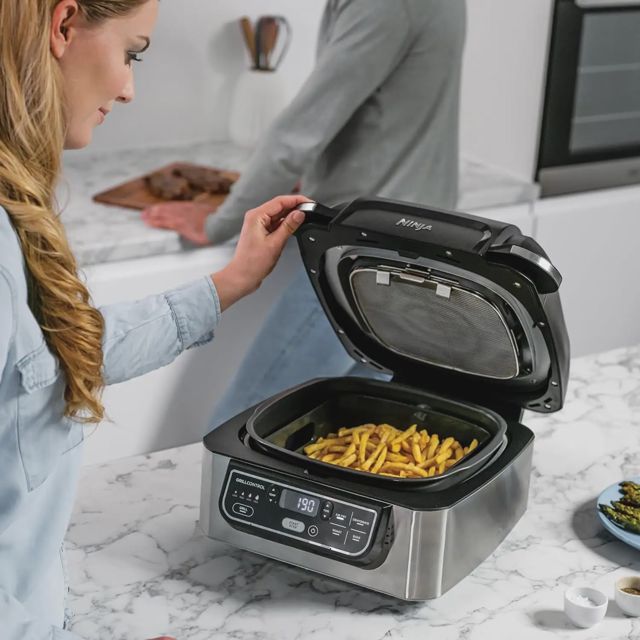 Ninja Foodi friteuse  Grill & Air Fryer 5 en 1 AG301